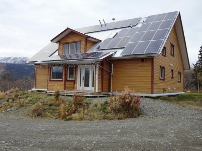 Baerg, Mike. (October 2016). Solar DER Residential Instillation. Carcross, Yukon. WhatsUpYukon.
